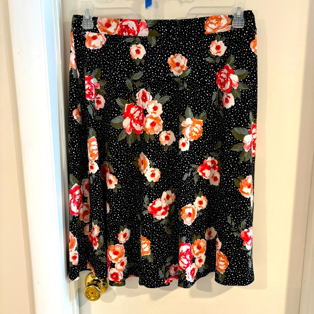 Gilli floral black and white polka dot skirt Large